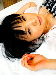 Pretty asian schoolgirl Nana Kondo if first solo session